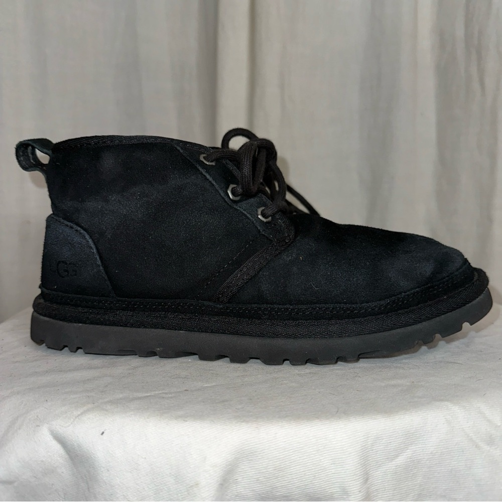 UGG 1094269 Women’s Size 7 Neumel Chukka Black Boots Sherpa Lined